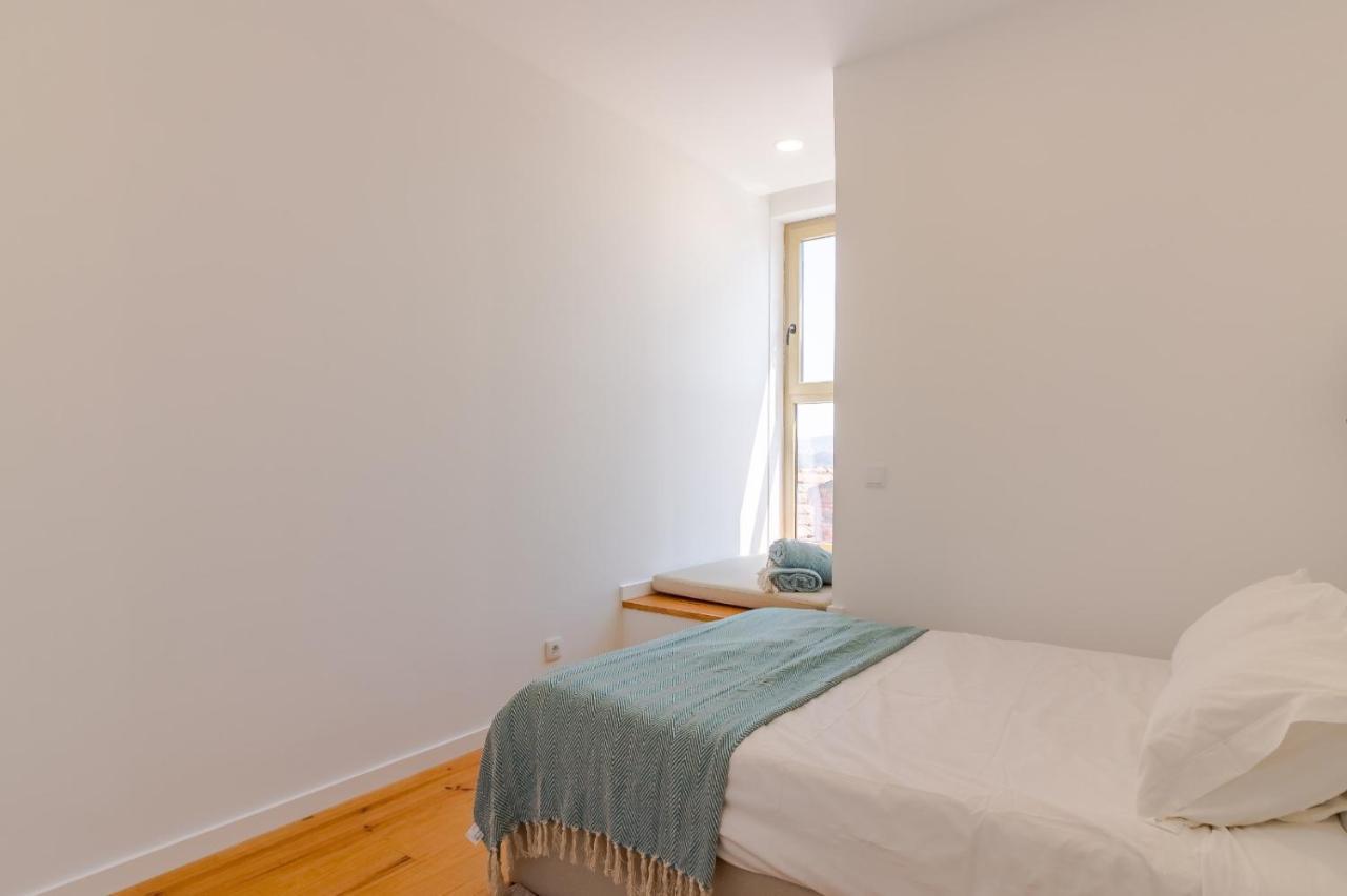 Ohh- Padre Antonio Vieira Flat D - 2Bedroom Near The Train Station Porto Buitenkant foto